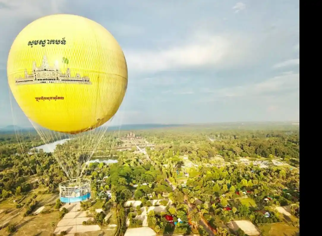 Angkor Premium Expedition: 5-Day Grand Imperial Tour and Aerial Discovery